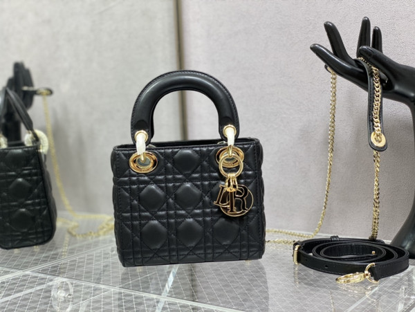lady D*or - 17cm