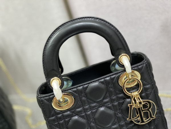 lady D*or - 17cm