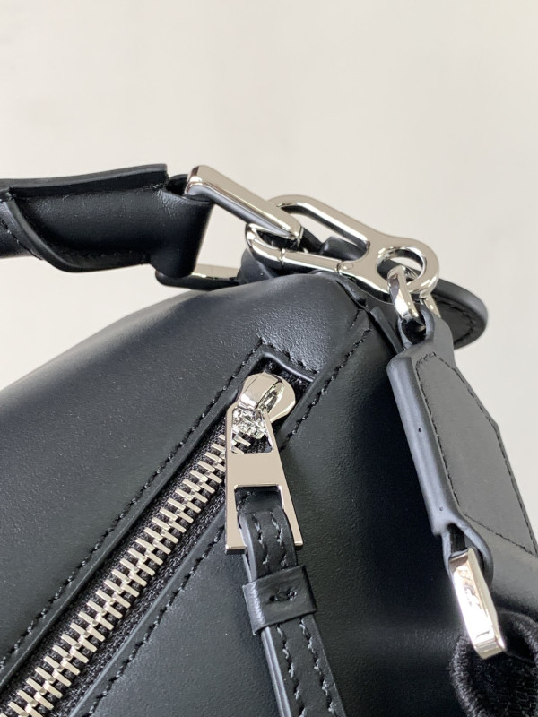 LOEWE SMALL PUZZLE BAG-24*16*10CM