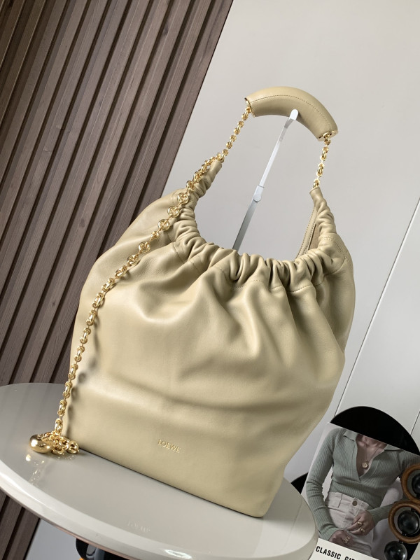 Loewe Squeeze Bag-34*33*13.5CM