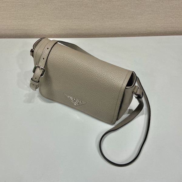Pra*a leather shoulder bag-23*18*9cm