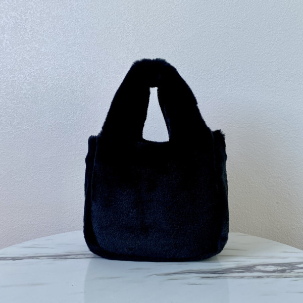 Pra*a woolen bucket bag-18*15.5*10cm