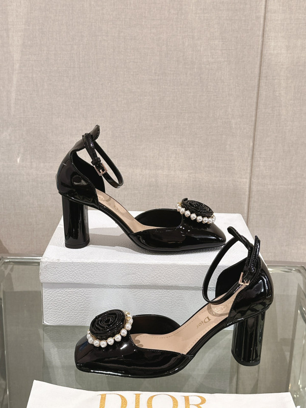 D*or heels