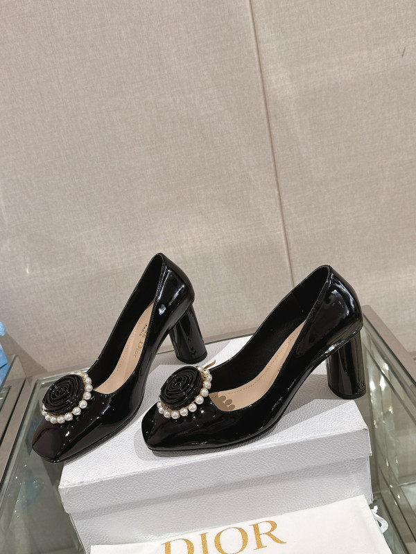 D*or heels