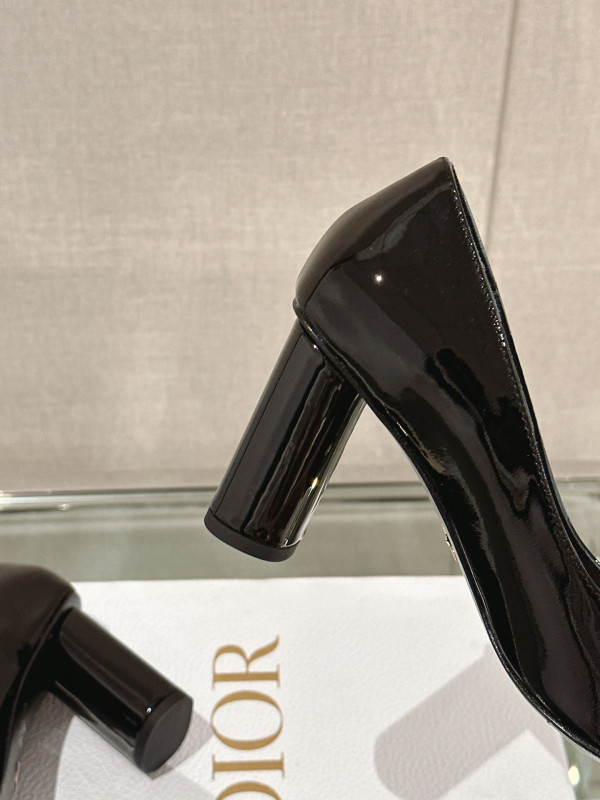 D*or heels