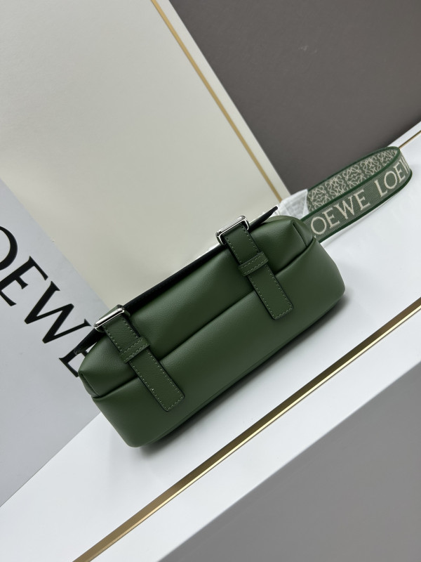 LOEWE messenger bag-24.5*18*10.5cm
