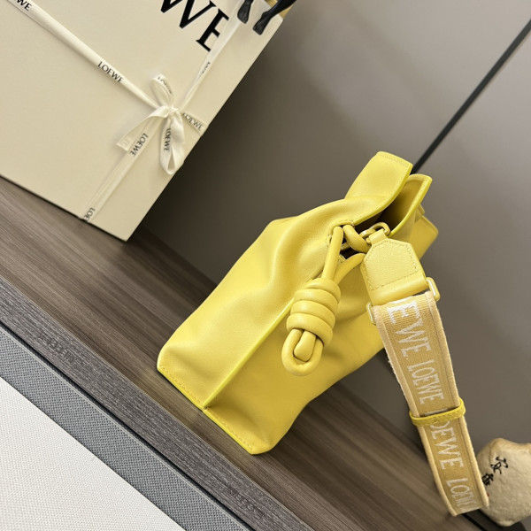 LOEWE Flamenco clutch- 24.5*30*10.5cm