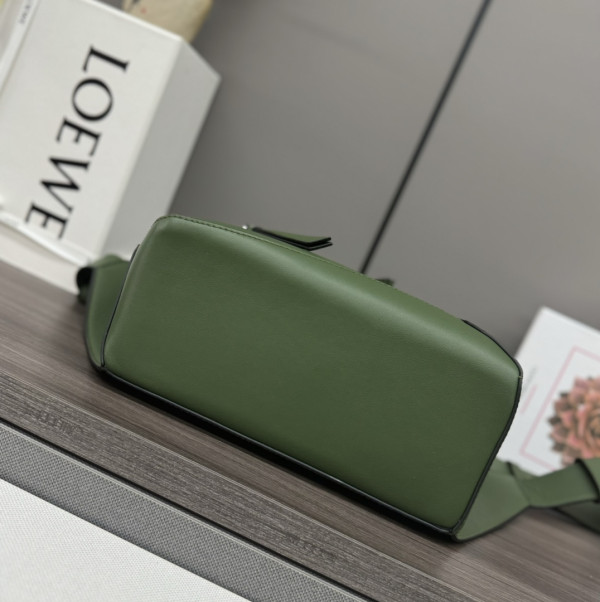 LOEWE Small Puzzle Bumbag-24*16*10.5cm