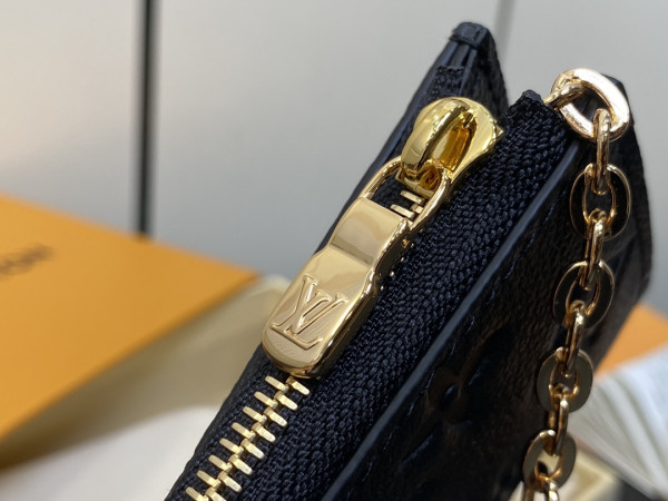 l**is V*t*n noa wallet-11*7*1.5cm