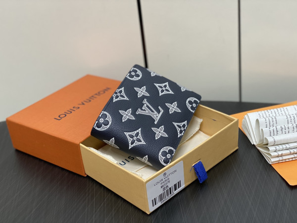 l**is V*t*n multiple wallet-11.5*9*1.5cm
