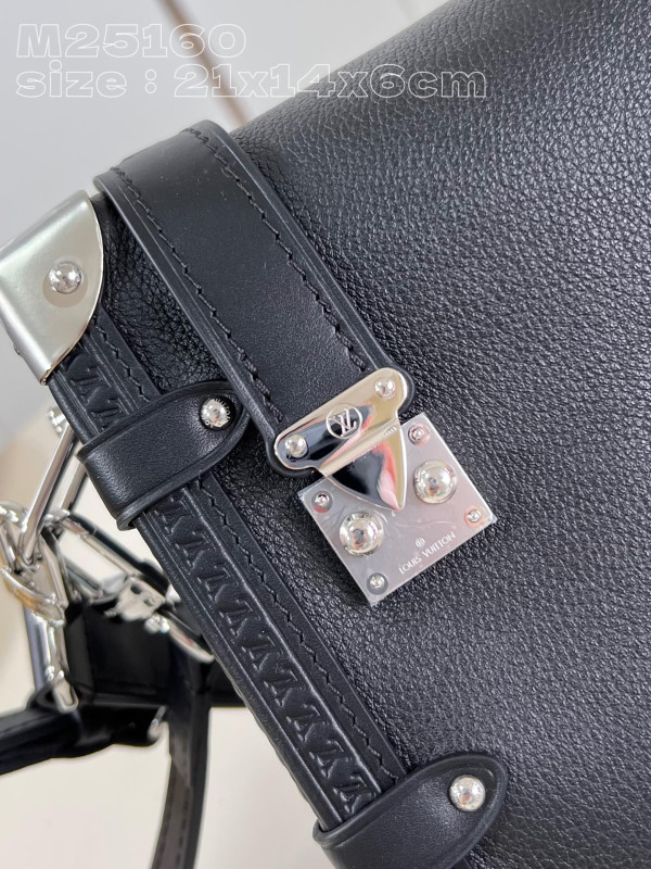 l**is V*t*n side trunk pm-21*14*6cm