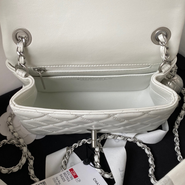 CL FLAP BAG 17CM