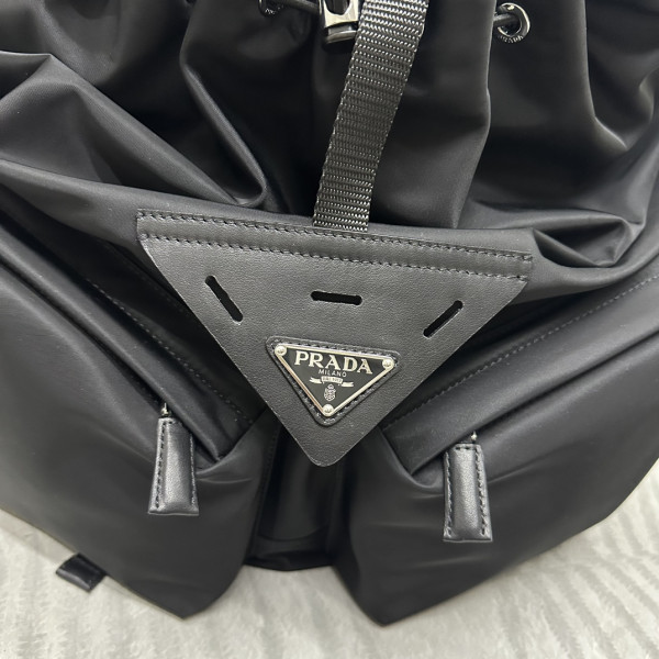 Pra*a backpack-42*38*18cm
