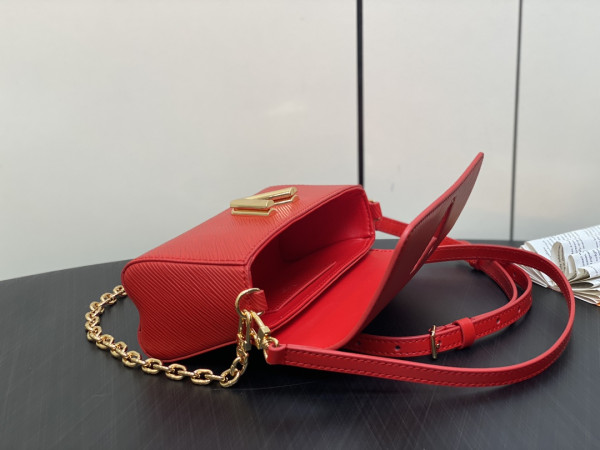 l**is V*t*n twist-19*10.5*6.5cm