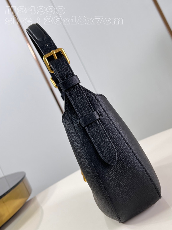 l**is V*t*n low key shoulder bag-26*18*7cm