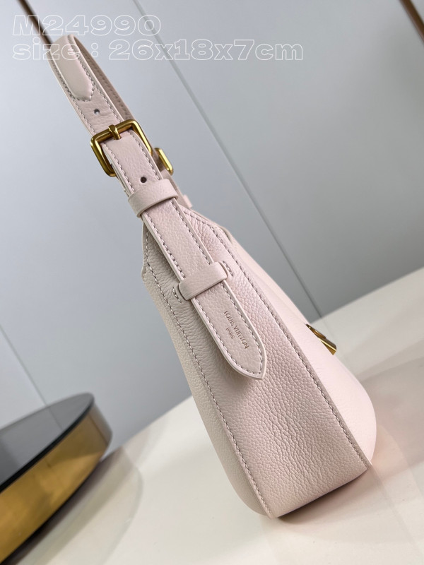l**is V*t*n low key shoulder bag-26*18*7cm