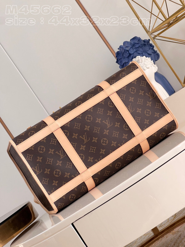 l**is V*t*n dog bag-44*32*23cm
