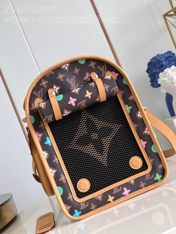 l**is V*t*n dog bag-44*32*23cm