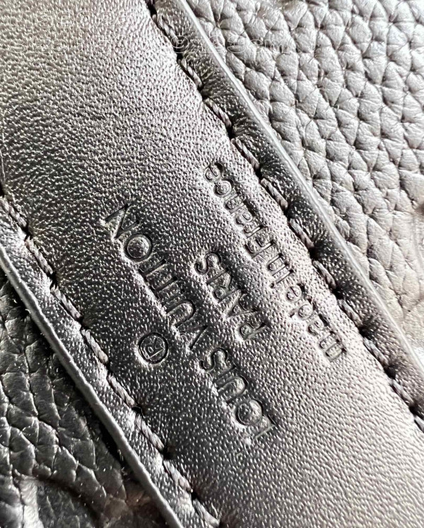 l**is V*t*n keepall bandouliÈre 50