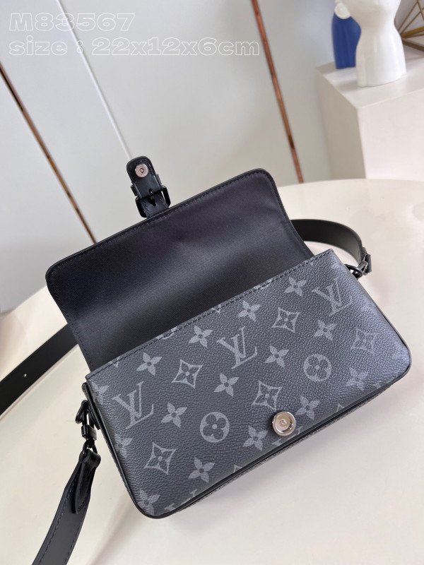 l**is V*t*n montsouris wearable wallet