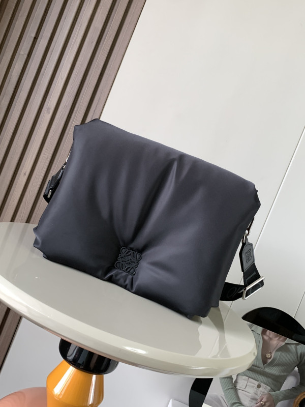 LOEWE Goya Puffer leather shoulder bag-30*20.5*10CM