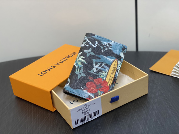 l**is V*t*n pocket organizer-7.5*11.1*1 cm