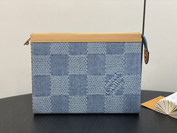 l**is V*t*n pochette voyage-27*21*6cm