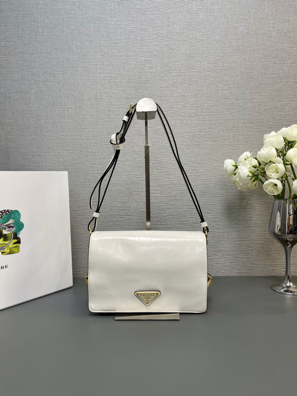 Pra*a messenger bag-23*15*8.5cm