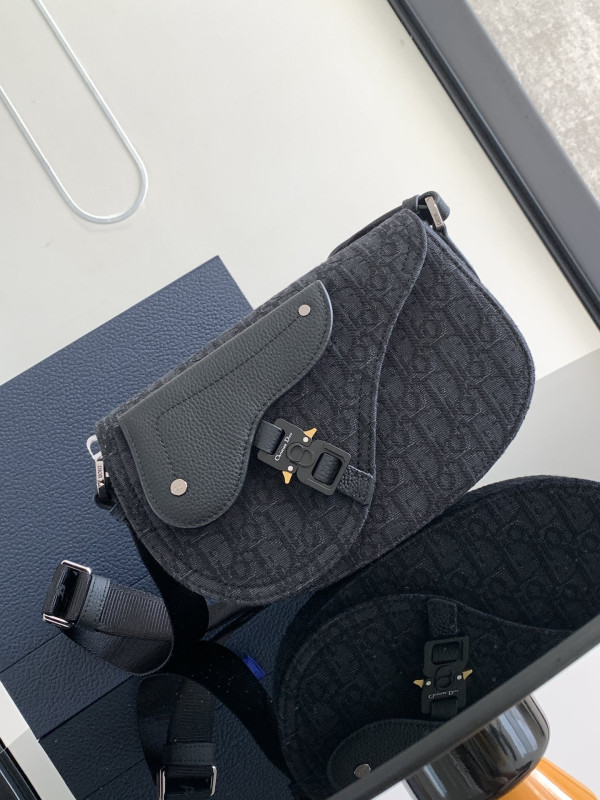 D*or saddle messenger bag