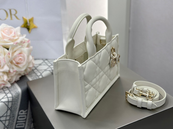 D*or mini book tote-21.5*13*7.5cm