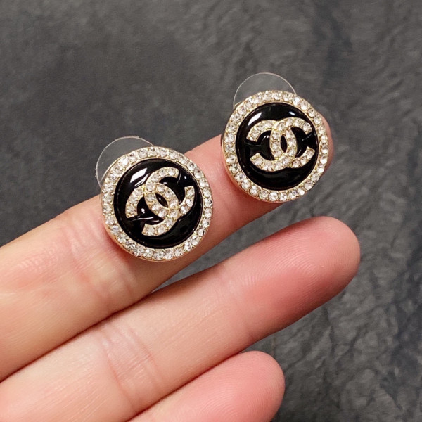 CL EARRINGS
