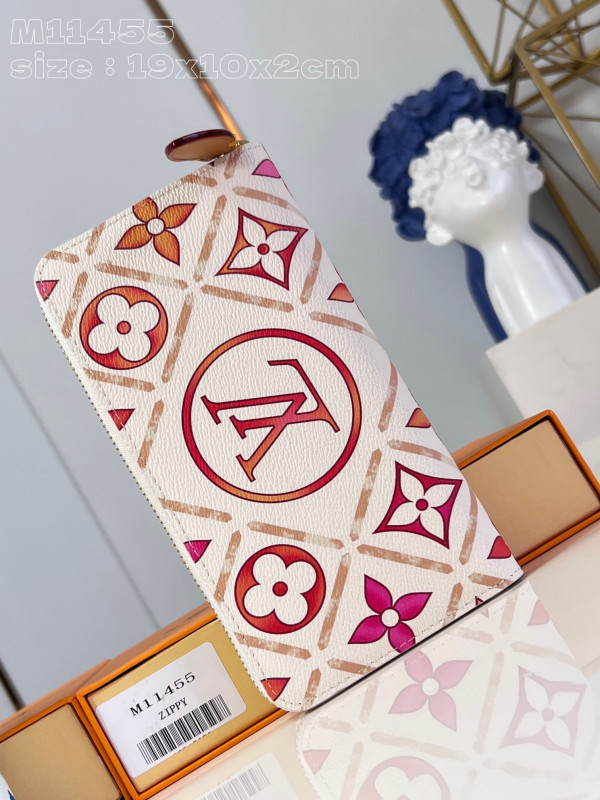l**is V*t*n zippy wallet-10*20*2 cm