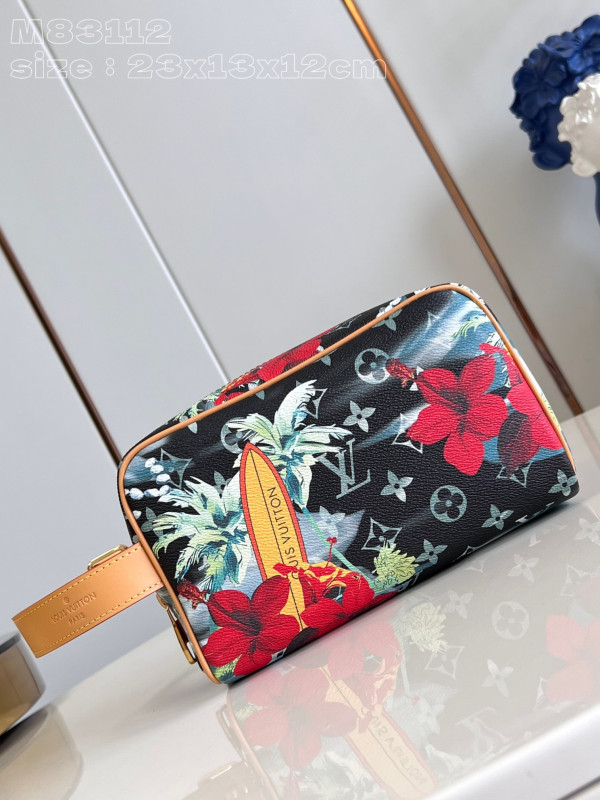l**is V*t*n locker dopp kit bag-23*13*12cm