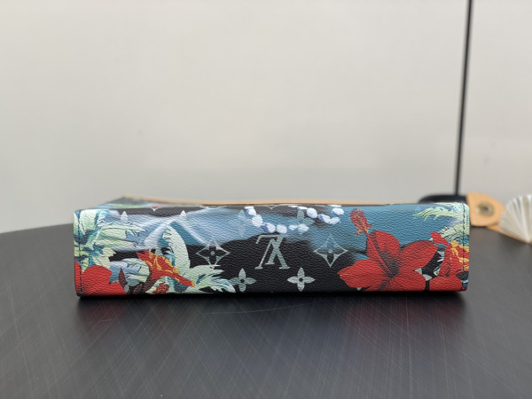 l**is V*t*n pochette voyage-27*21*6cm
