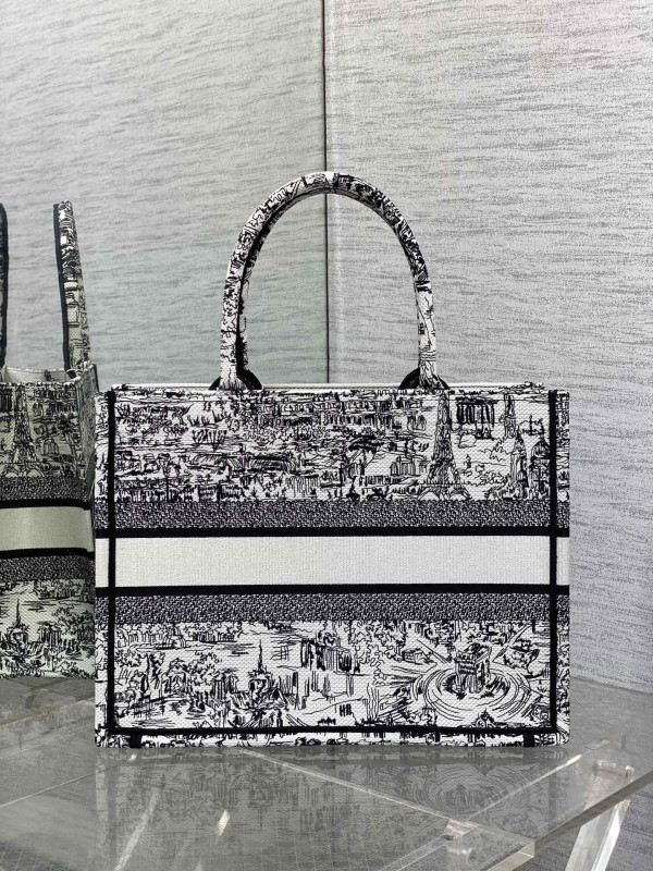 medium D*or book tote-36*18*28cm