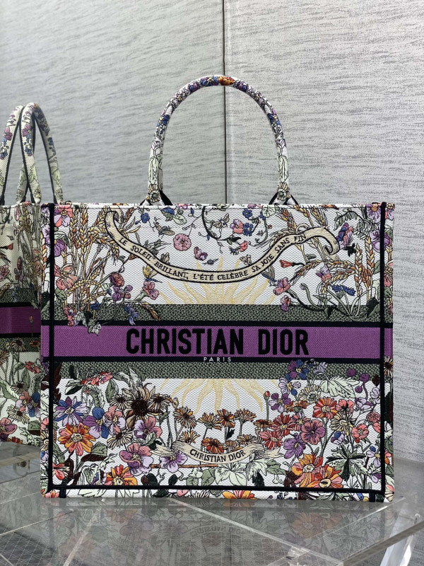 large D*or book tote-42*35*18.5cm