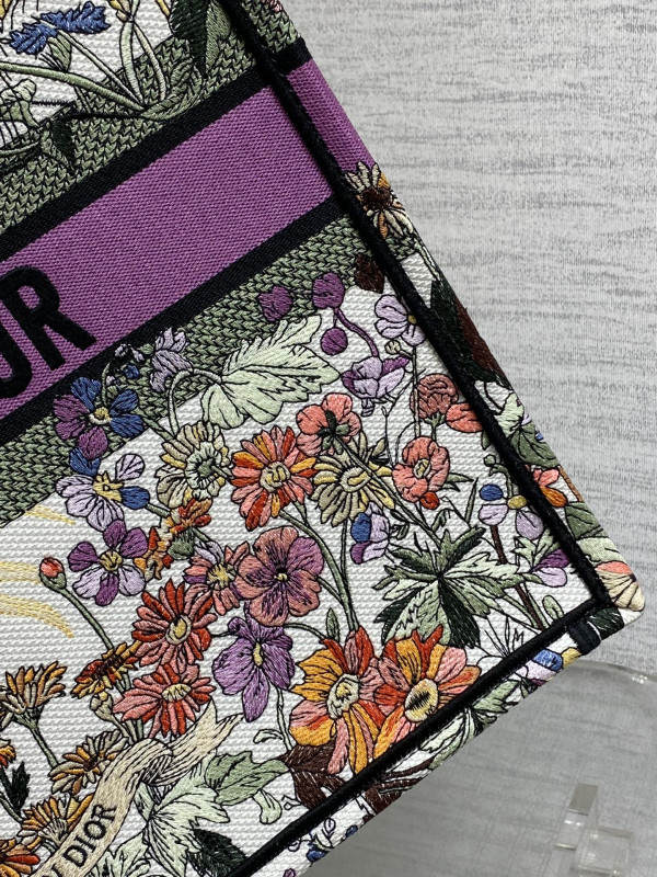 large D*or book tote-42*35*18.5cm