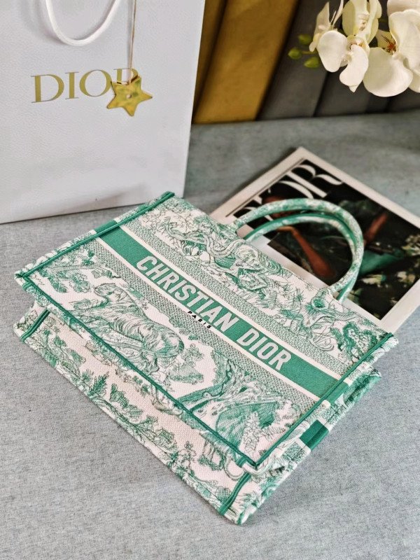 medium D*or book tote-36*18*28cm