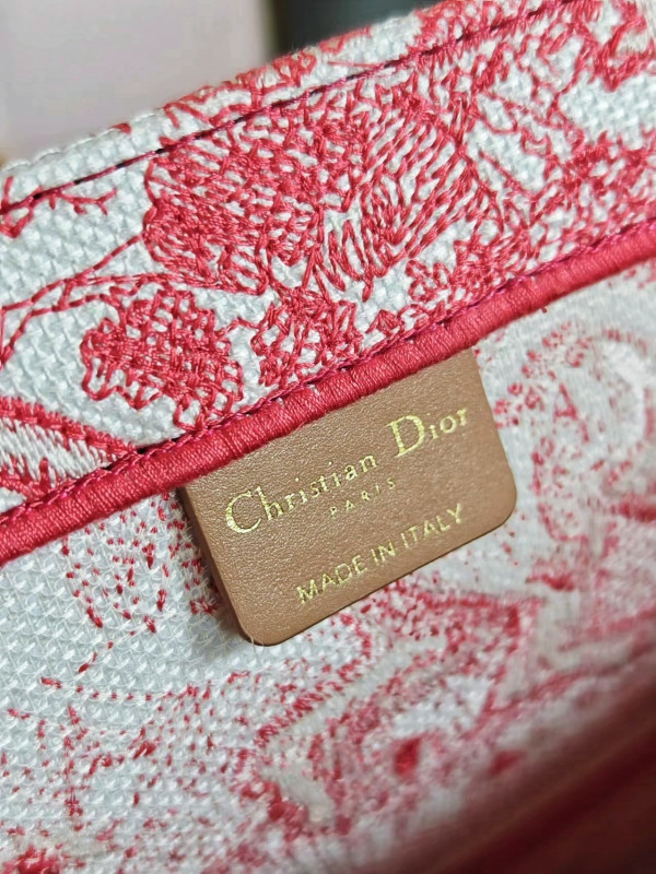 medium D*or book tote-36*18*28cm