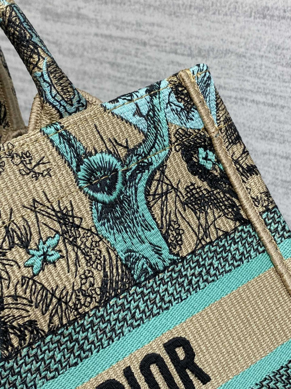 small D*or book tote-26cm