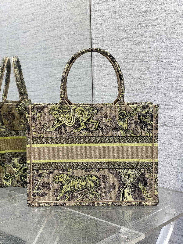 medium D*or book tote-36*18*28cm