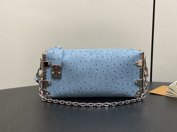 l**is V*t*n slim trunk-23*12*4cm