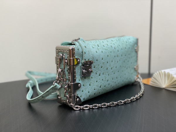 l**is V*t*n slim trunk-23*12*4cm