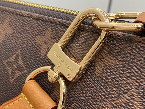 l**is V*t*n multi pochette accessoires