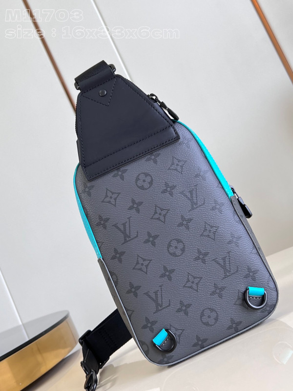 l**is V*t*n avenue slingbag-16*33*5.7cm