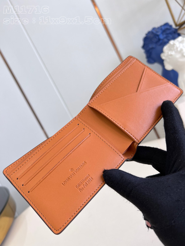 l**is V*t*n multiple wallet-11.5*9*1.5cm