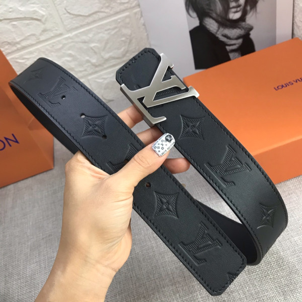 l**is V*t*n belt