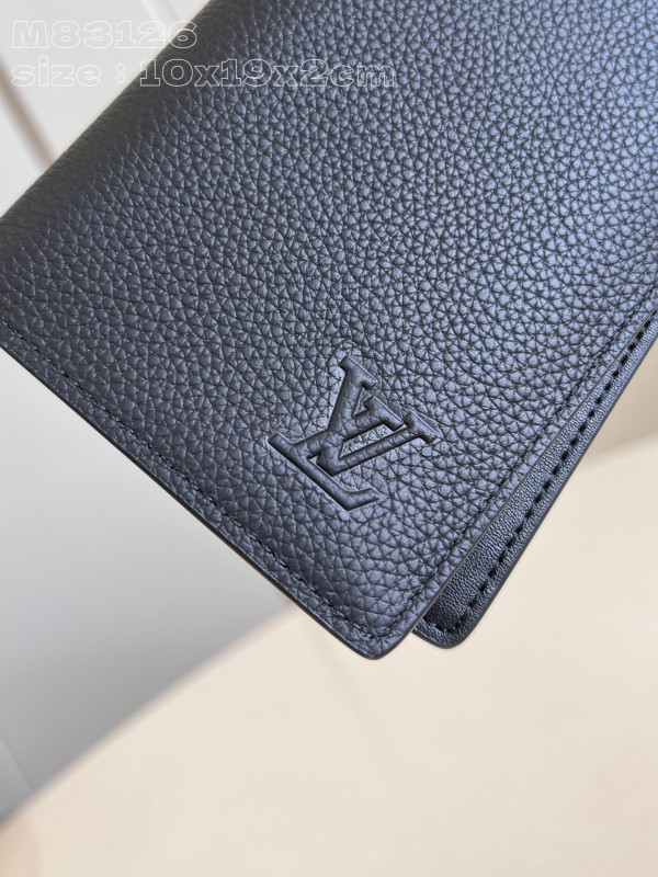 l**is V*t*n brazza wallet-10*19*2cm