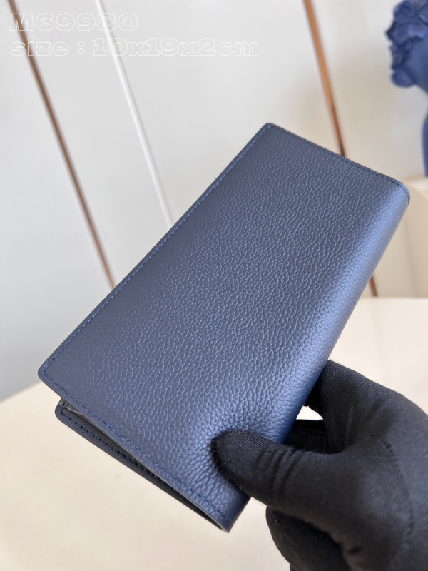 l**is V*t*n brazza wallet-10*19*2cm