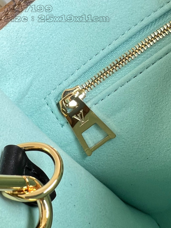 l**is V*t*n onthego pm-25*19*11.5cm